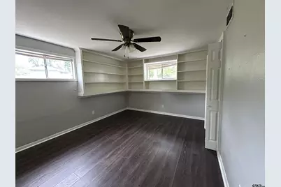 706 Inwood Dr, Palestine, TX 75801 - Photo 5