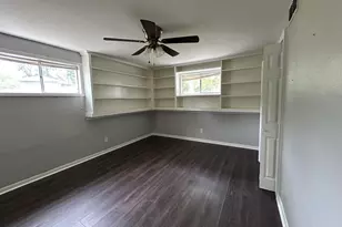 706 Inwood Dr, Palestine, TX 75801 - Photo 5