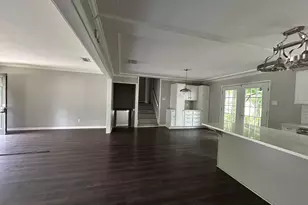 706 Inwood Dr, Palestine, TX 75801 - Photo 3