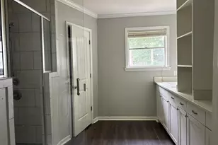 706 Inwood Dr, Palestine, TX 75801 - Photo 17