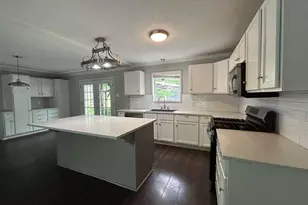 706 Inwood Dr, Palestine, TX 75801 - Photo 13