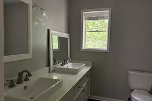 706 Inwood Dr, Palestine, TX 75801 - Photo 11