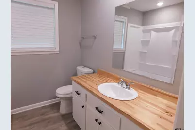 303 S Langham St, Troup, TX 75789 - Photo 7