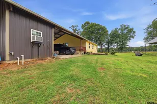 2544 Co Rd 1412, Bogata, TX 75417 - Photo 9