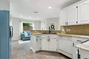 19234 Honeysuckle Dr, Flint, TX 75762 - Photo 11