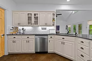152 Black Hawk Ln, Gilmer, TX 75645 - Photo 17