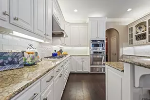 1710 Holcomb Cir, Tyler, TX 75703 - Photo 15