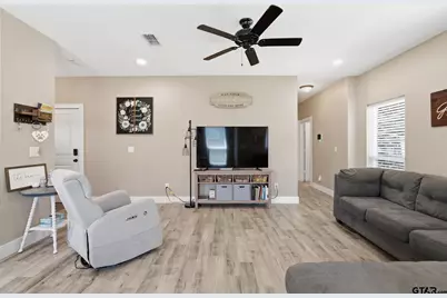 17018 Crossing Circle, Lindale, TX 75771 - Photo 5