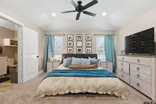 17018 Crossing Cir, Lindale, TX 75771 - Photo 11
