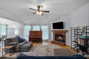 341 Frederick Cir, Flint, TX 75762 - Photo 5