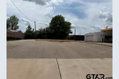411 Hwy 110 N, Whitehouse, TX 75791 - Photo 1