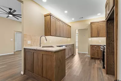 514 Juanita, Chandler, TX 75758 - Photo 15
