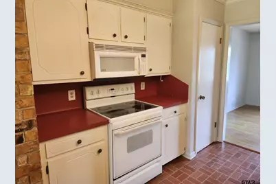 1308 Fairhaven St., Longview, TX 75605 - Photo 13
