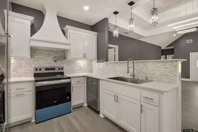 903 Bethune, Jacksonville, TX 75766 - Photo 11