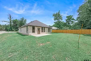 213 Turman St, Mineola, TX 75773 - Photo 5