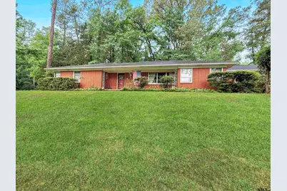 107 Lakeside Dr, Palestine, TX 75801 - Photo 1