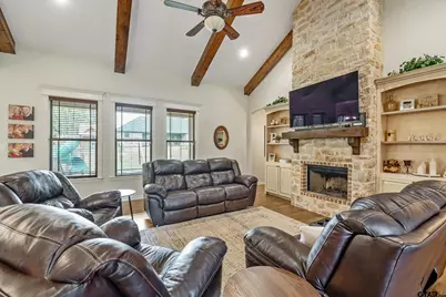 15874 Crazy Horse Dr, Lindale, TX 75771 - Photo 5