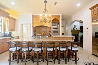 4045 Stonegate Blvd, Tyler, TX 75703 - Photo 7