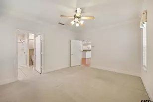 5817 Cross Creek Circle, Tyler, TX 75703 - Photo 13