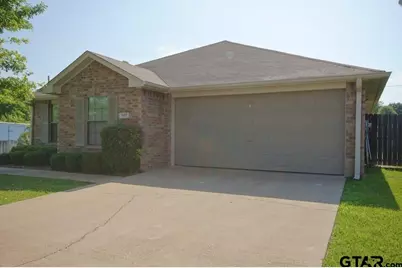 703 Memory Ln, Whitehouse, TX 75791 - Photo 1