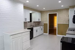 604 Hampshire St, Longview, TX 75605 - Photo 11