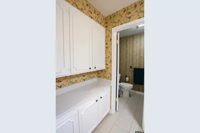 604 Hampshire St, Longview, TX 75605 - Photo 21