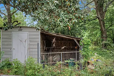 1085 Pyeatt Rd, Gladewater, TX 75647 - Photo 41
