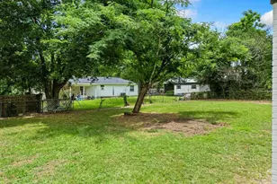 205 Hollywood St, Arp, TX 75750 - Photo 37