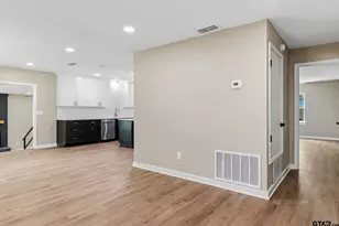 205 Hollywood St, Arp, TX 75750 - Photo 5