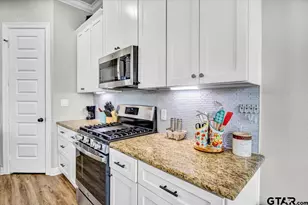 1802 Forestdale Blvd, Whitehouse, TX 75791 - Photo 11
