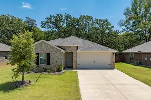 1008 N River Oaks Ln, Chandler, TX 75758 - Photo 1