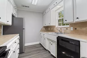 2226/2302 Aberdeen Dr, Tyler, TX 75703 - Photo 3