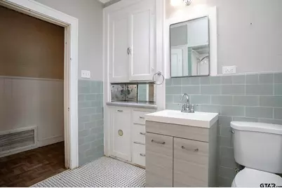 424 W Houston St, Tyler, TX 75702 - Photo 17