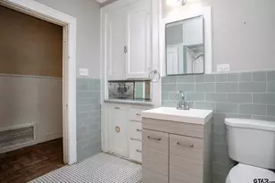 424 W Houston St, Tyler, TX 75702 - Photo 17