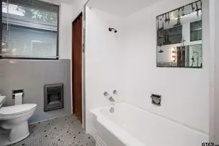 424 W Houston St, Tyler, TX 75702 - Photo 23