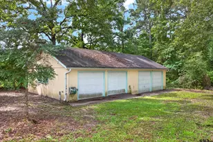 540 Cr 4677, Kennard, TX 75847 - Photo 35