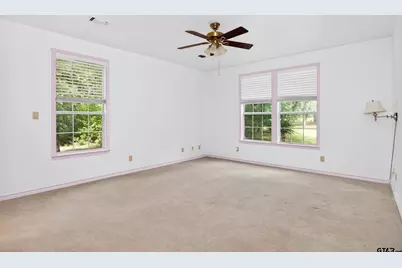 540 Cr 4677, Kennard, TX 75847 - Photo 15