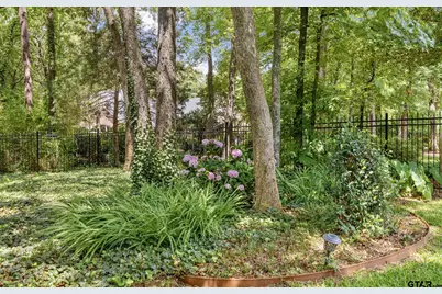 1915 Stonegate Valley Dr., Tyler, TX 75703 - Photo 39