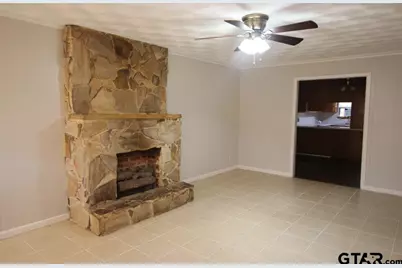 1424 E Houston, Tyler, TX 75702 - Photo 3