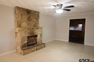 1424 E Houston, Tyler, TX 75702 - Photo 3