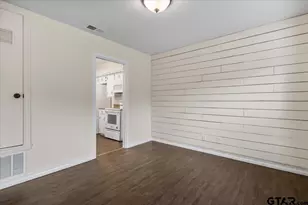 2033 Neeley St, Tyler, TX 75701 - Photo 23