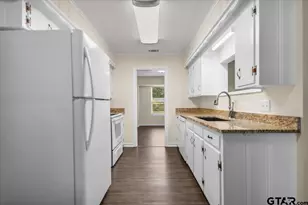 2033 Neeley St, Tyler, TX 75701 - Photo 11