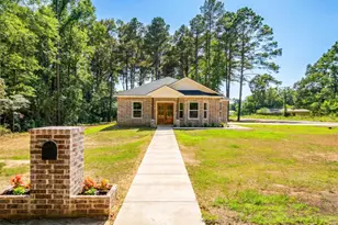 1219 Cherokee St, Longview, TX 75604 - Photo 3