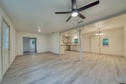 611 Hickory, Hughes Springs, TX 75656 - Photo 9