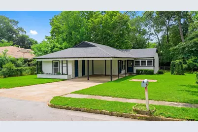 611 Hickory, Hughes Springs, TX 75656 - Photo 3