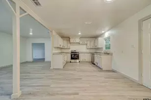 611 Hickory, Hughes Springs, TX 75656 - Photo 11