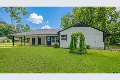 611 Hickory, Hughes Springs, TX 75656 - Photo 5