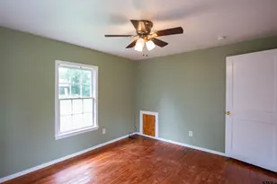 808 Owings St, Longview, TX 75602 - Photo 11