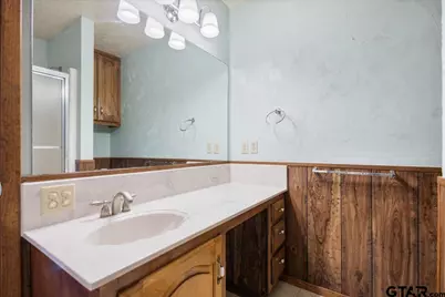 1915 Castlegate, Henderson, TX 75654 - Photo 15