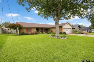 1915 Castlegate, Henderson, TX 75654 - Photo 3